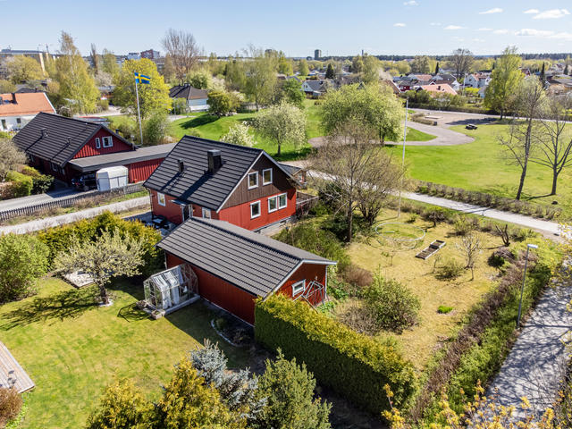 Varmt välkommen till Narves gränd 7!