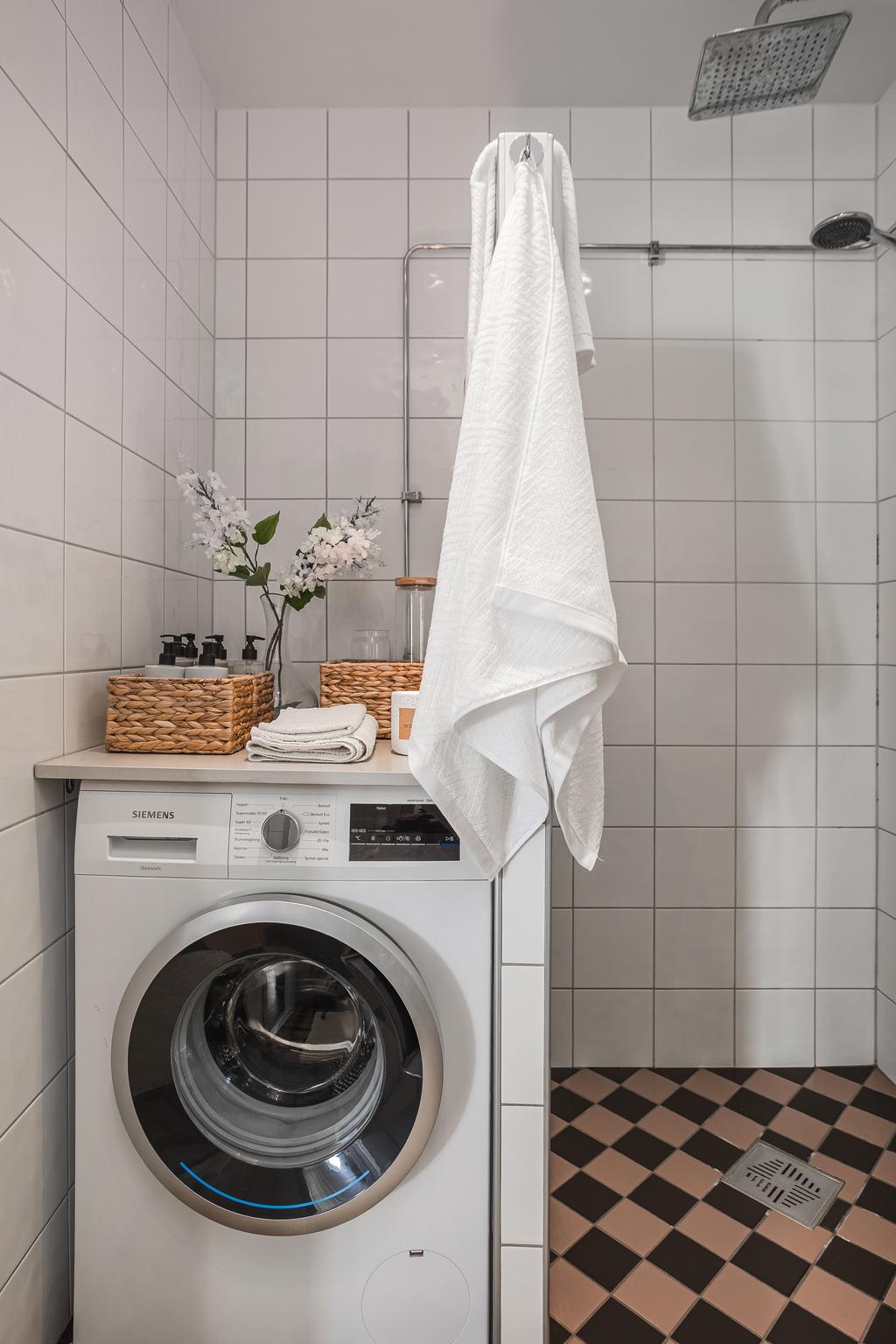  Här finns en tvättmaskin installerad 