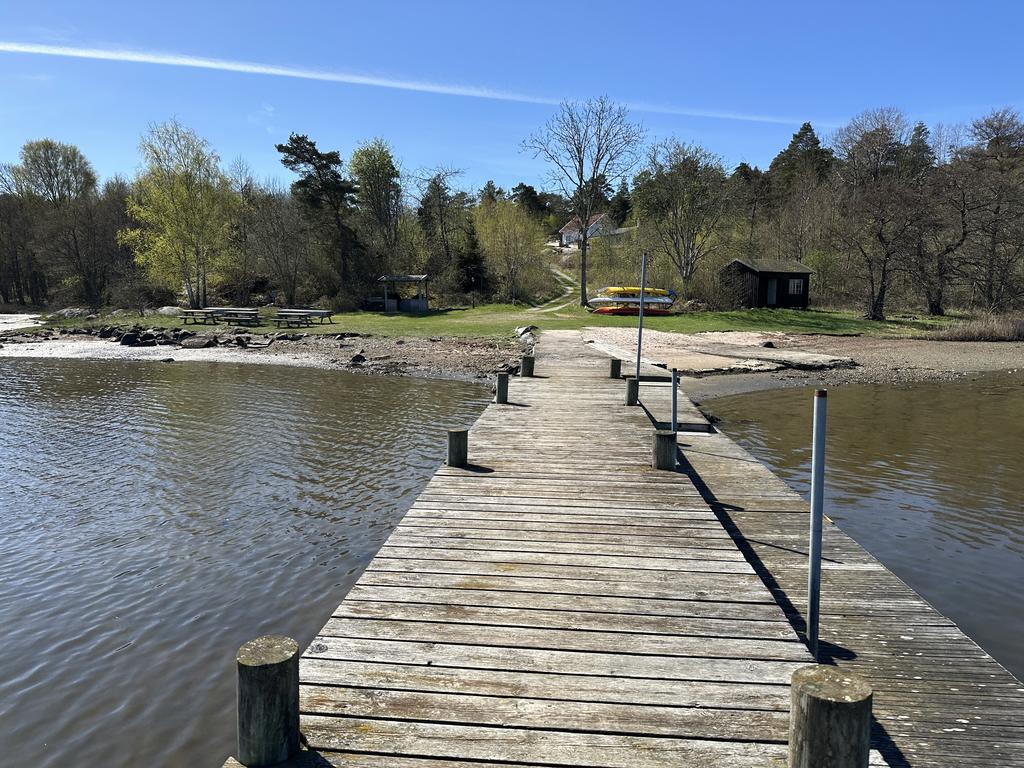 Miljöbild vid båtbryggan/badplats