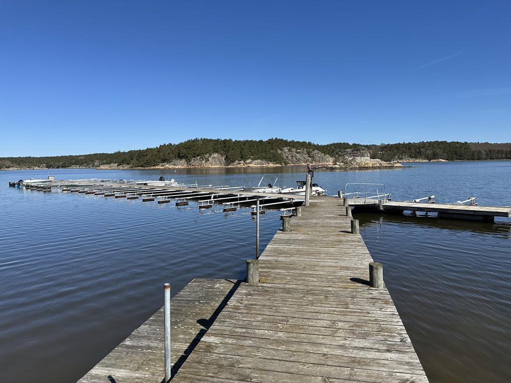 Miljöbild vid båtbryggan/badplats