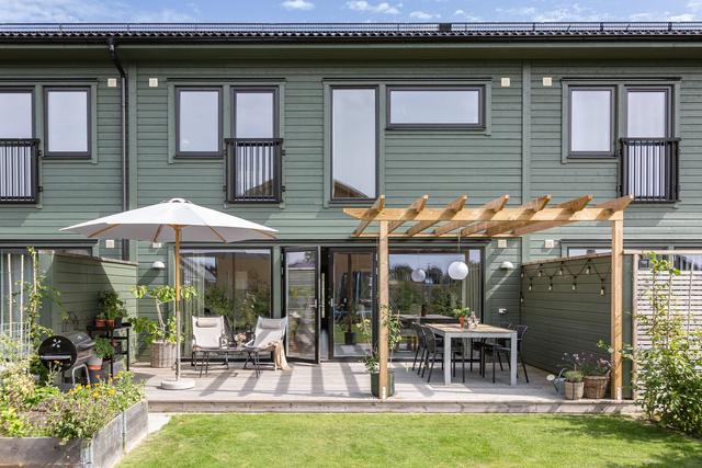 Ljust och modernt boende nära havet – perfekt för familjen