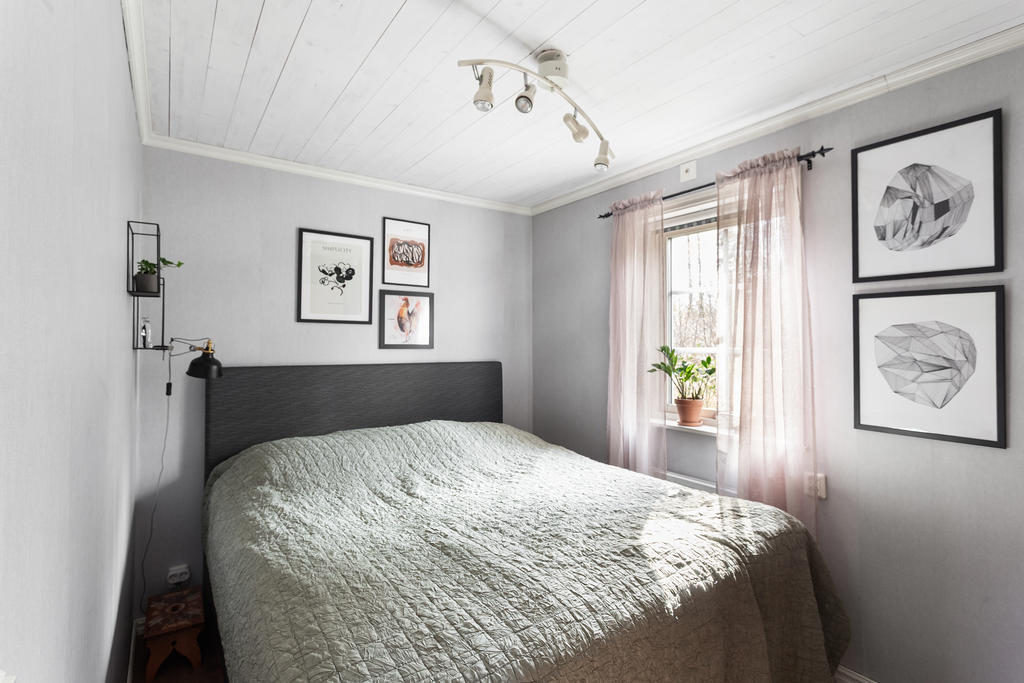 Perfekt krypin för svärmor eller paret som vill prova bo i sitt första hus 