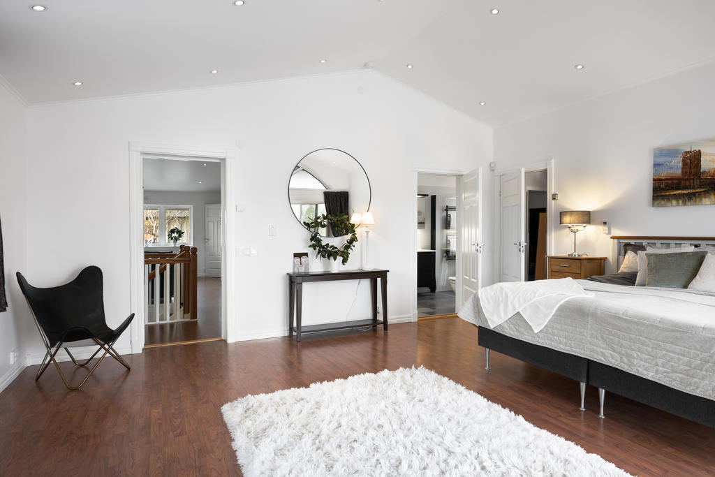 Ingång klädkammare och badrum