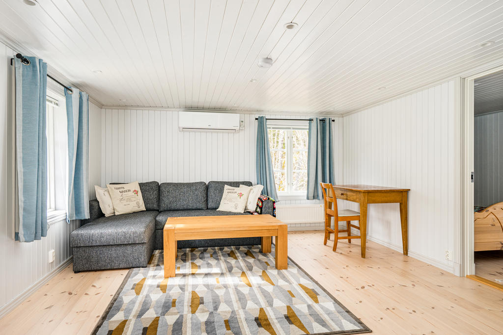 Allrum/Sovrum med luftvärmepump.