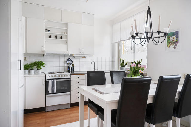 Stort och rymligt kök.