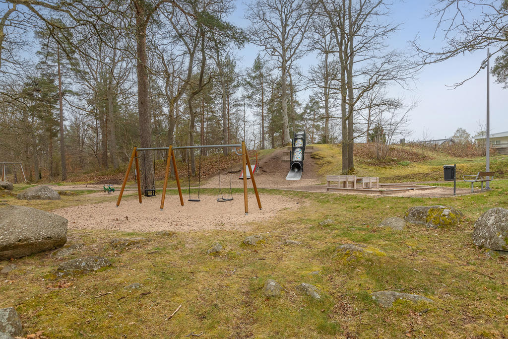 Närliggande lekplats