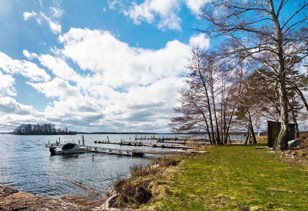 Småbåtshamn i området
