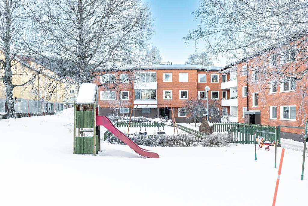 Lekplats på gården