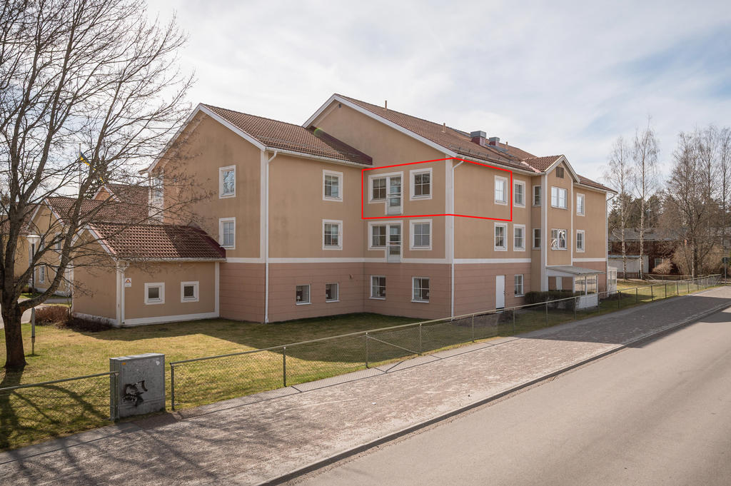 Hörnläge i huset med fransk balkong!