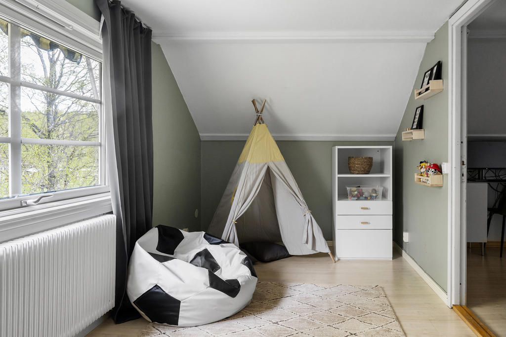 Sovrum 2, övre plan