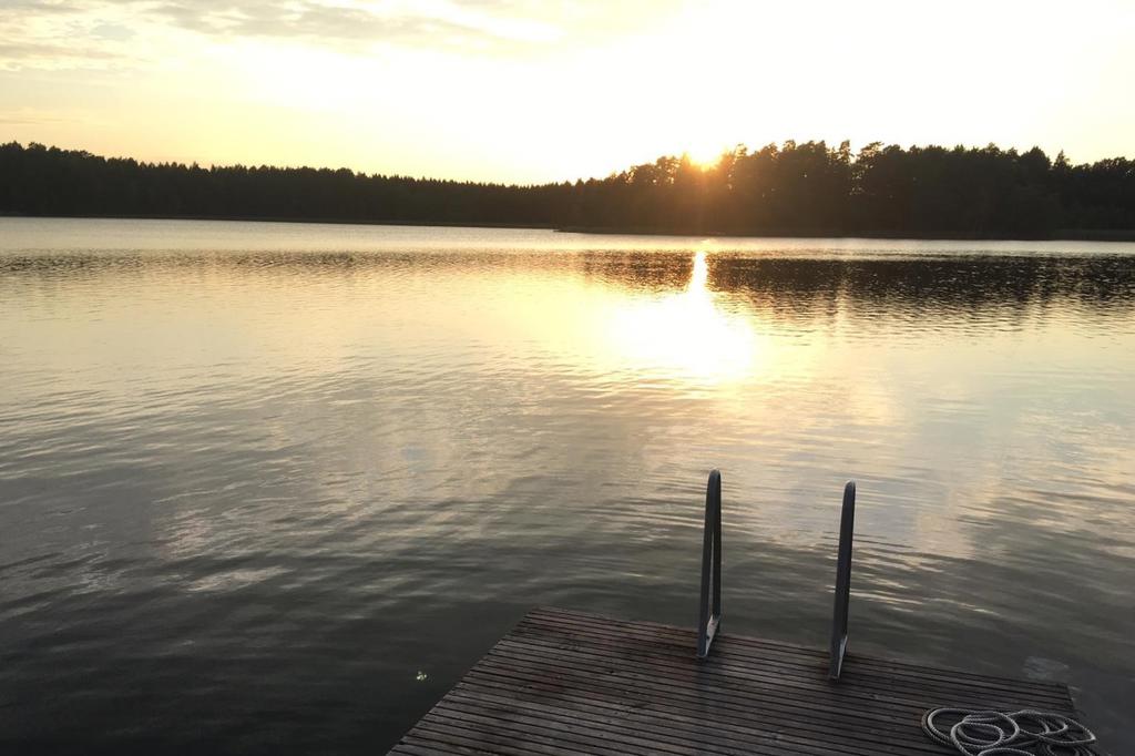 Solnedgång på bryggan, ägarbild