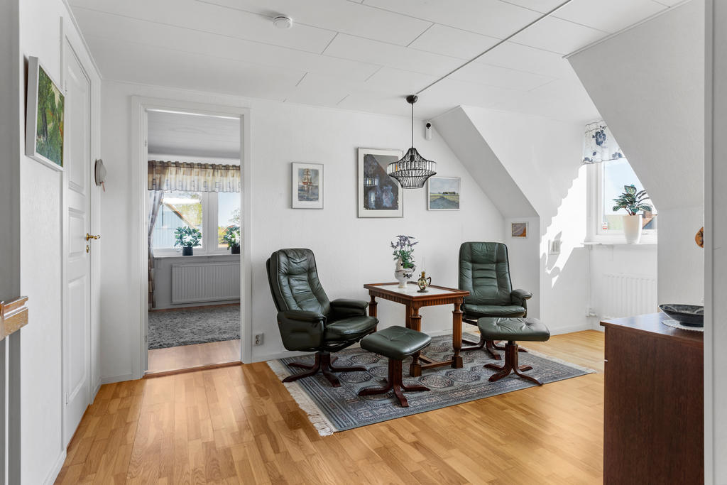 Allrum/TV-rum på ovanvåningen