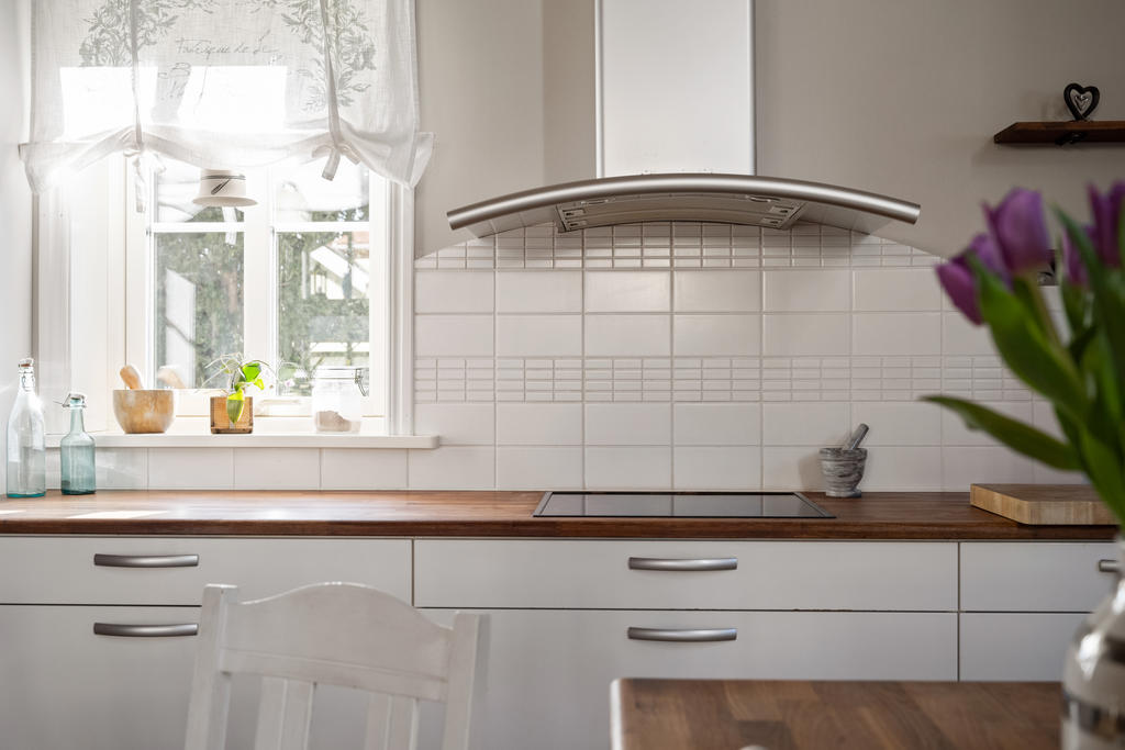 Kök med bra arbetsytor.