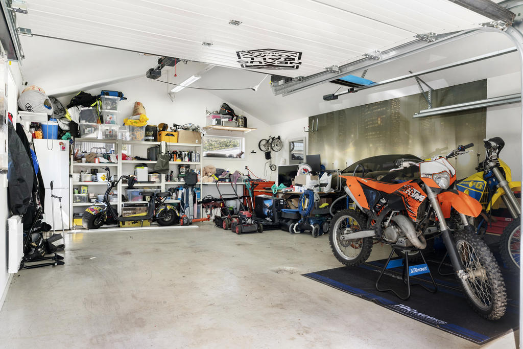 Stort dubbelgarage 