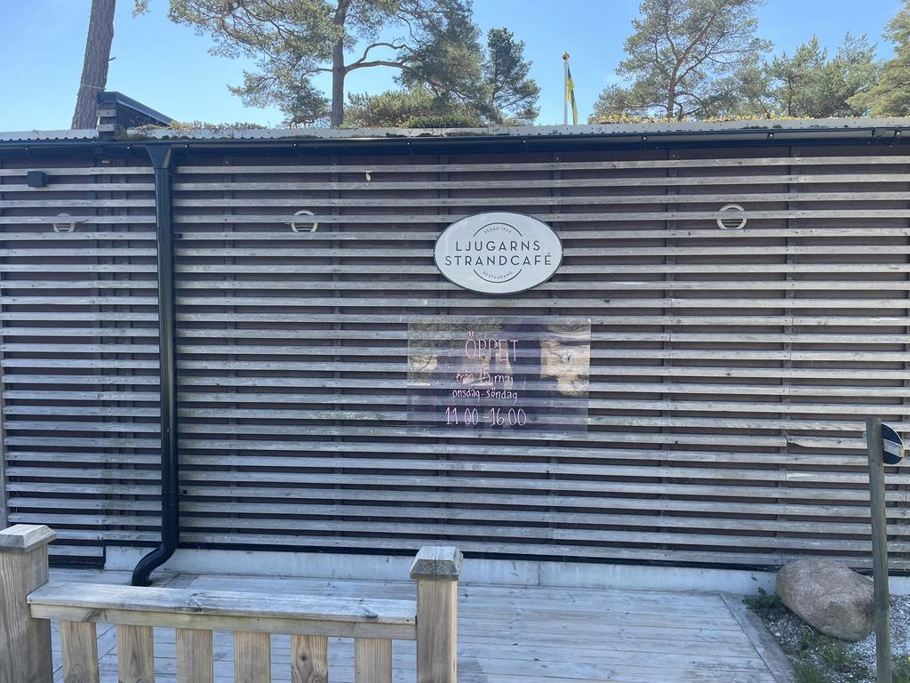 Kort promenad till Ljugarns Strandcafé
