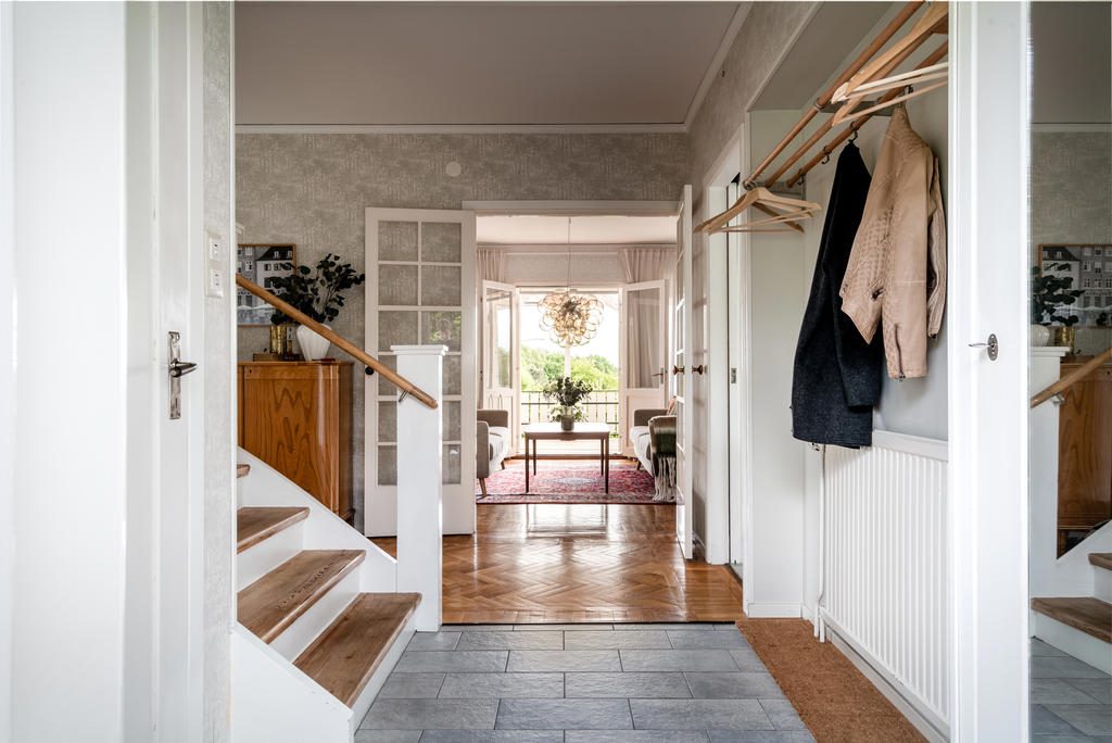 Hall på entréplan