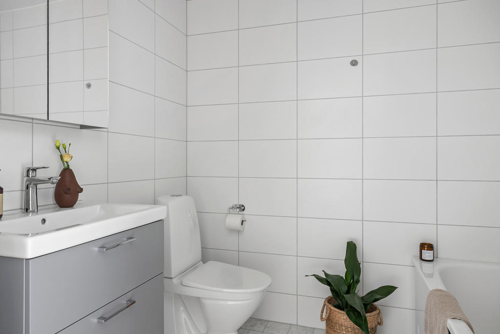 Badrummet på övre plan. Mysigt att kunna ta ett varmt bad 