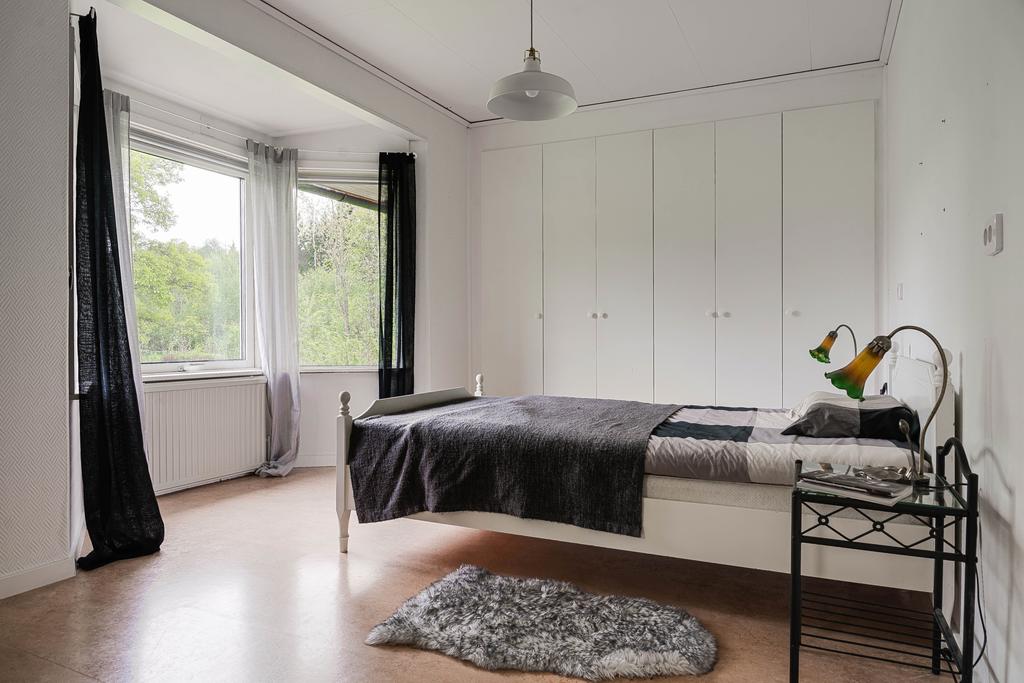 Sovrum 1 med burspråk