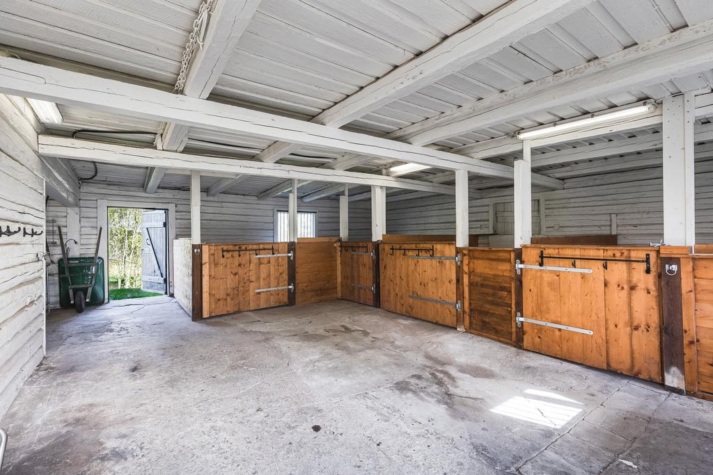 Stall med 4 boxar
