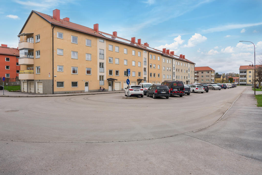 Parkeringsplatser precis utanför dörren. Smidigt!