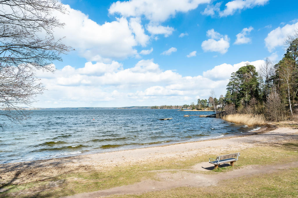 Sticklinge Strand  med badmöjligheter