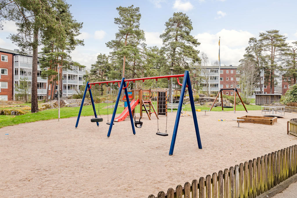 Lekplats på innergården