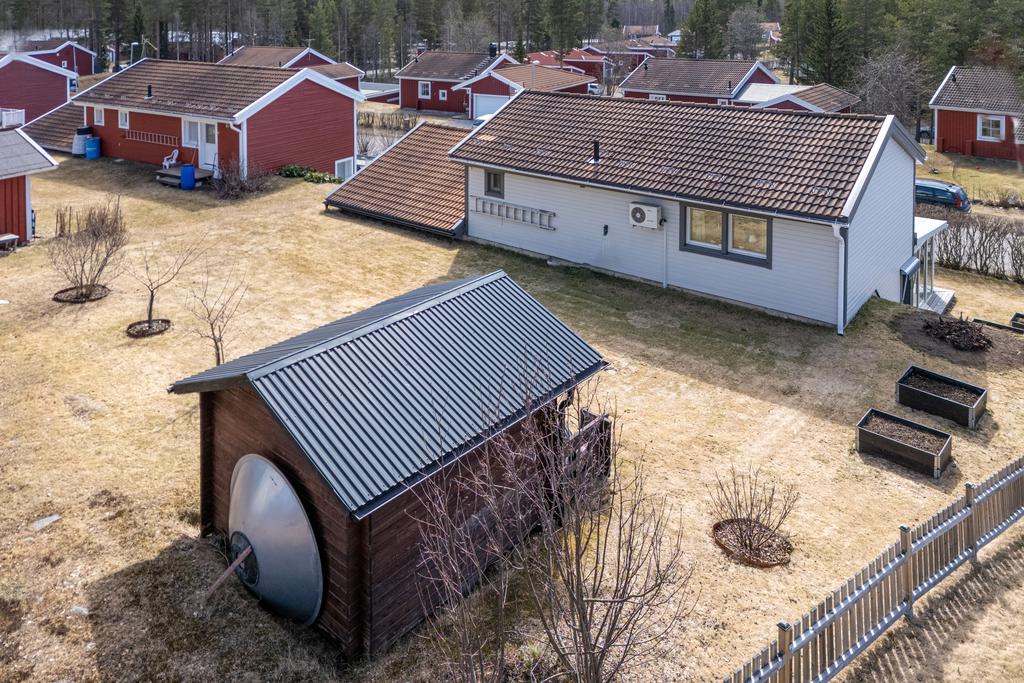 Trivsam trädgårdstomt