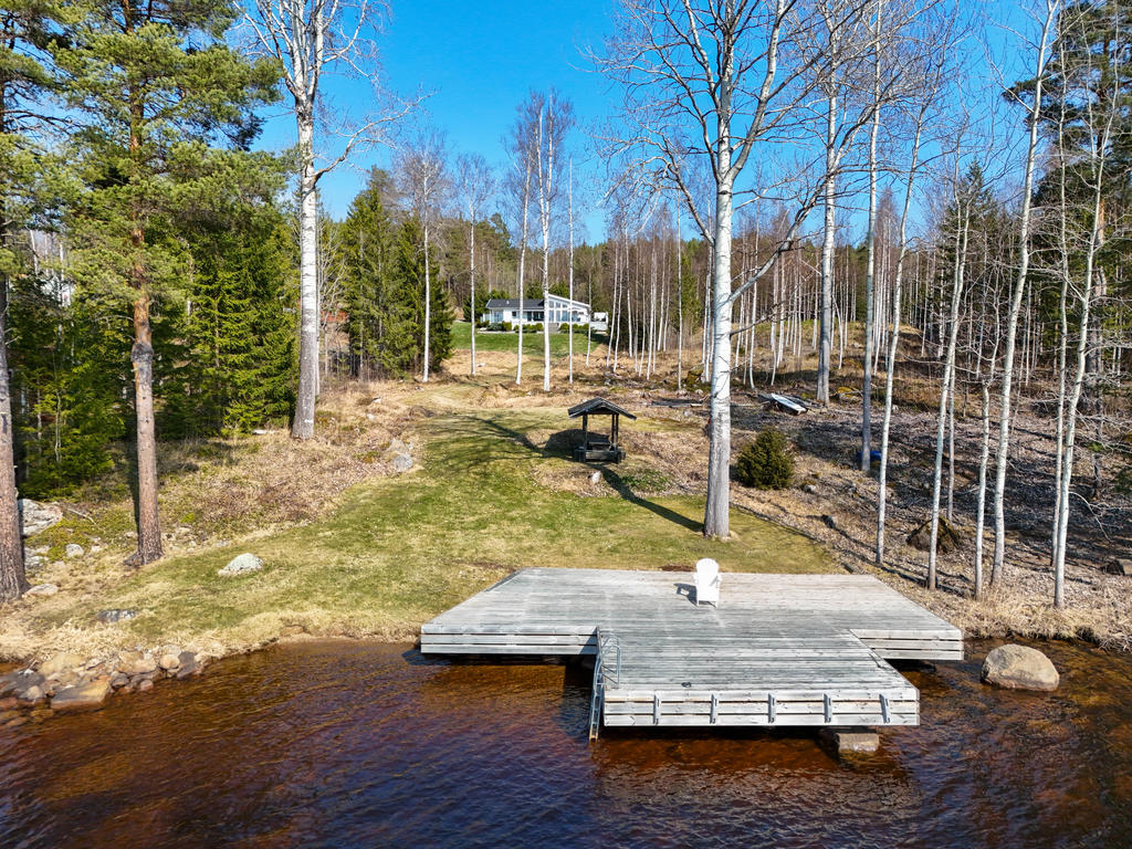 Tillgång till brygga, båt- och badplats