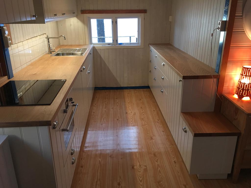 Säljarens bild från det nyinsatta köket 2017!