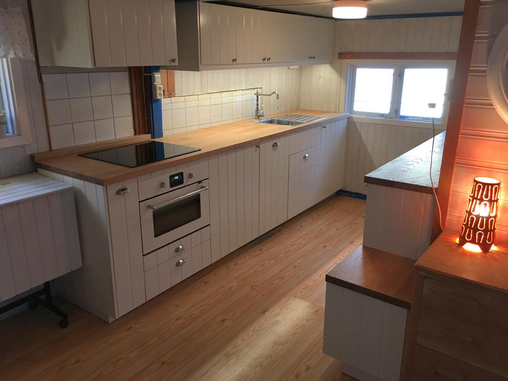 Säljarens bild från det nyinsatta köket 2017!