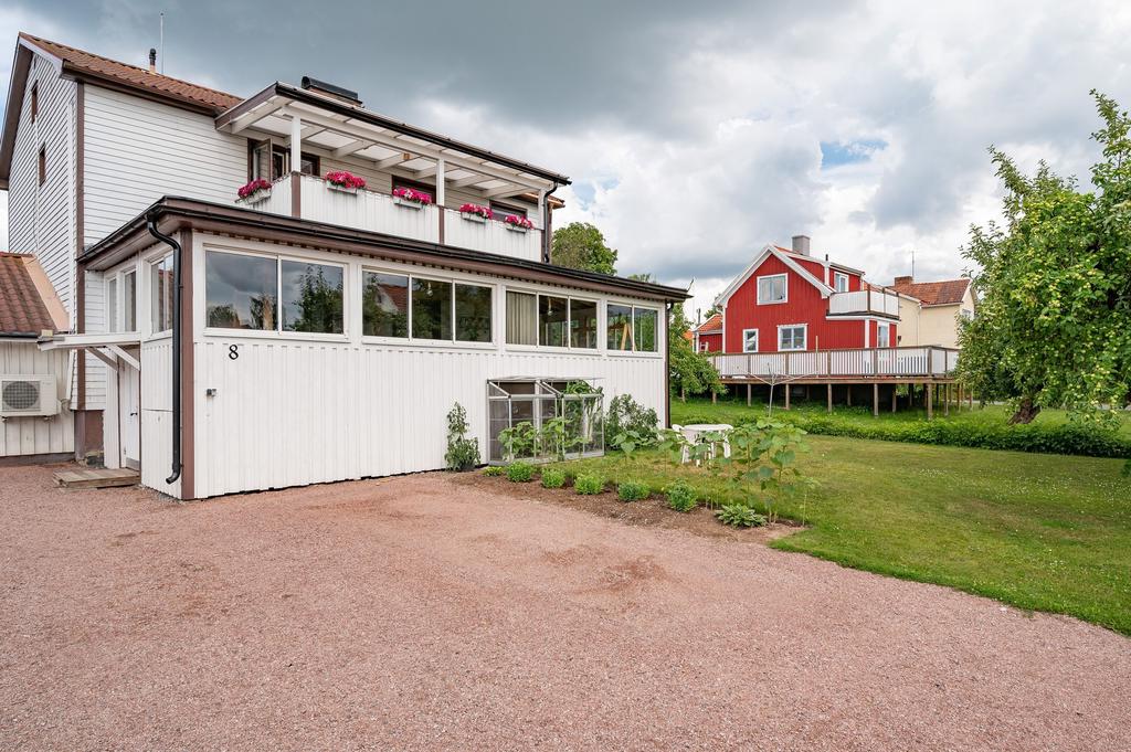Fasad, framsida