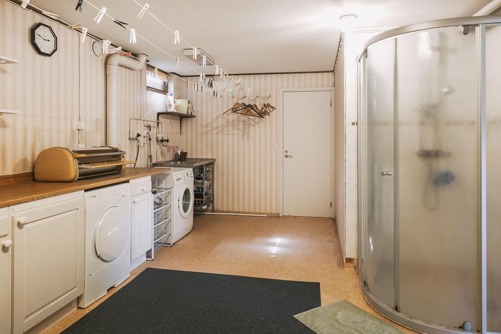 Tvättstuga med dusch