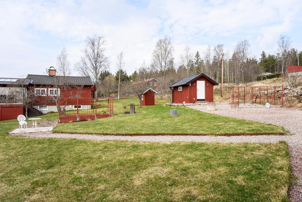 Korsarvsvägen 10