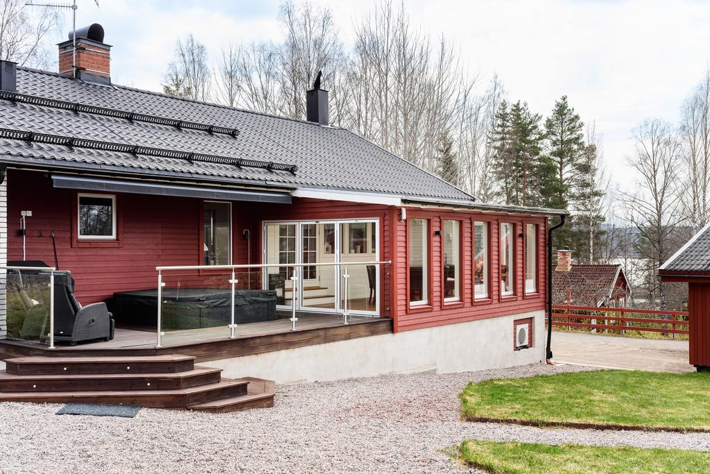 Korsarvsvägen 10