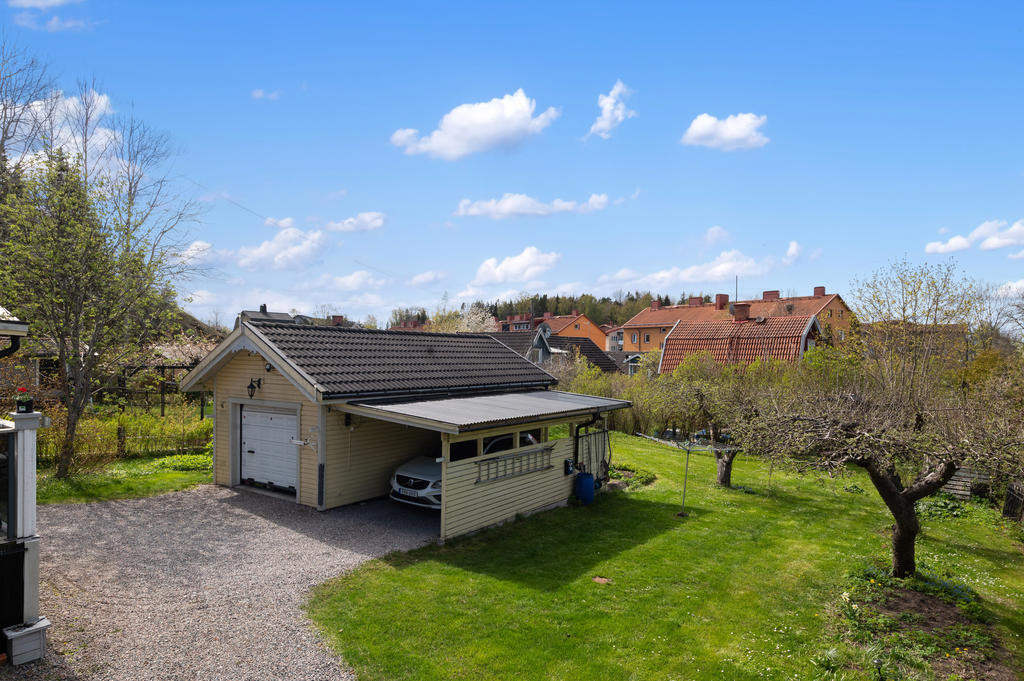Garage och carport