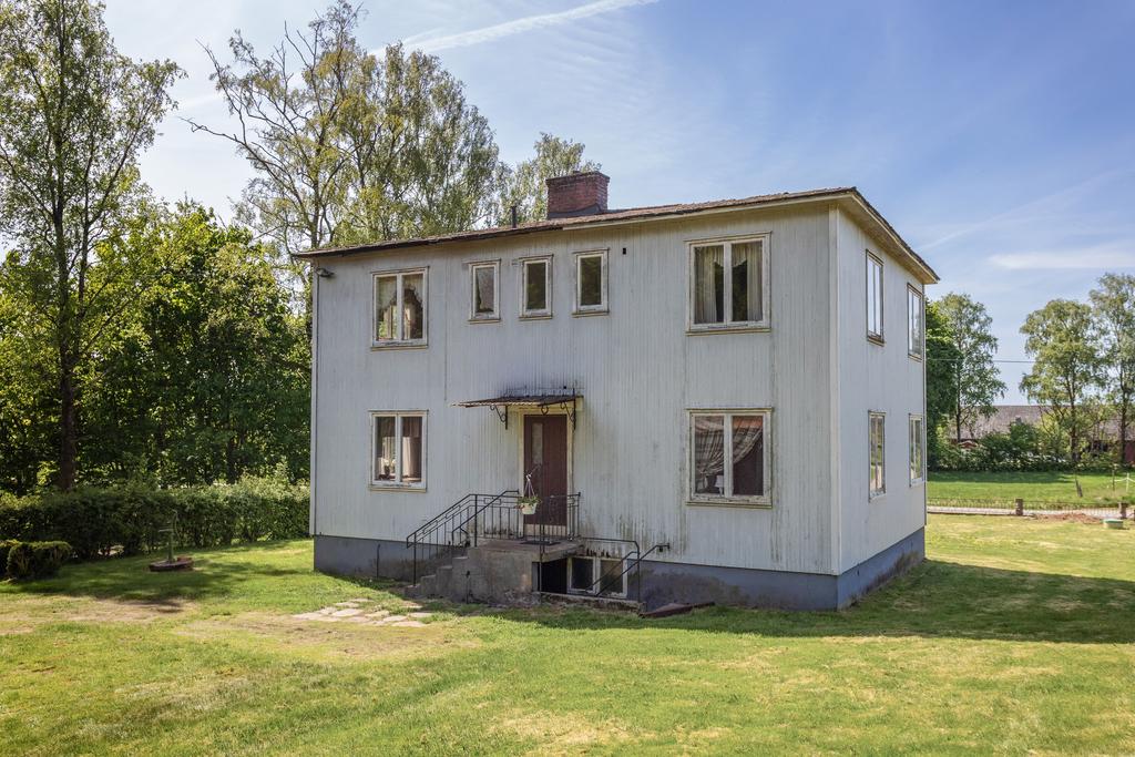 Huset från gårdssidan.