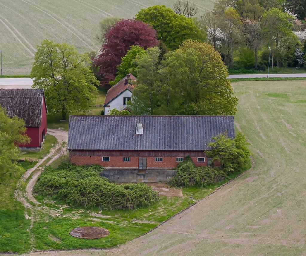 Det gamla stallet där man tidigare haft hästar, kor och grisar. 