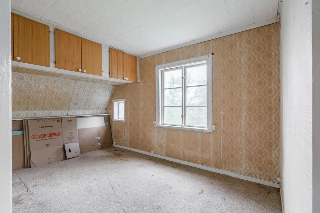 Övre Plan med stor potential, vilket är i behov av renovering.