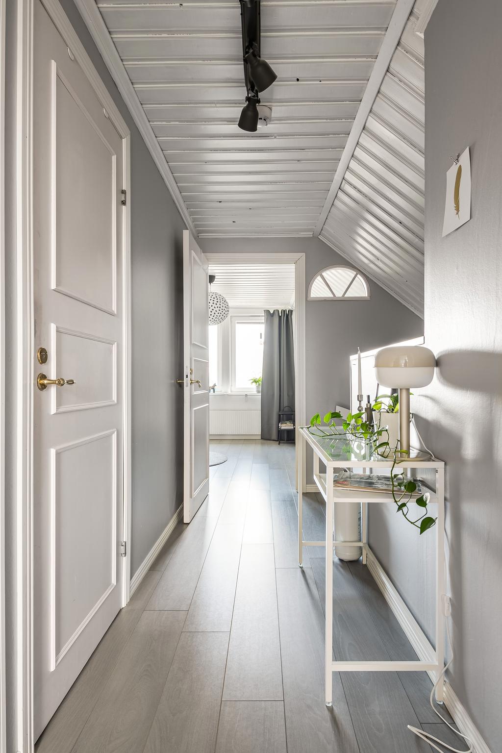 Hall ovanvåning