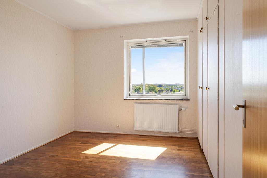 Det andra sovrummet nås ifrån hallen