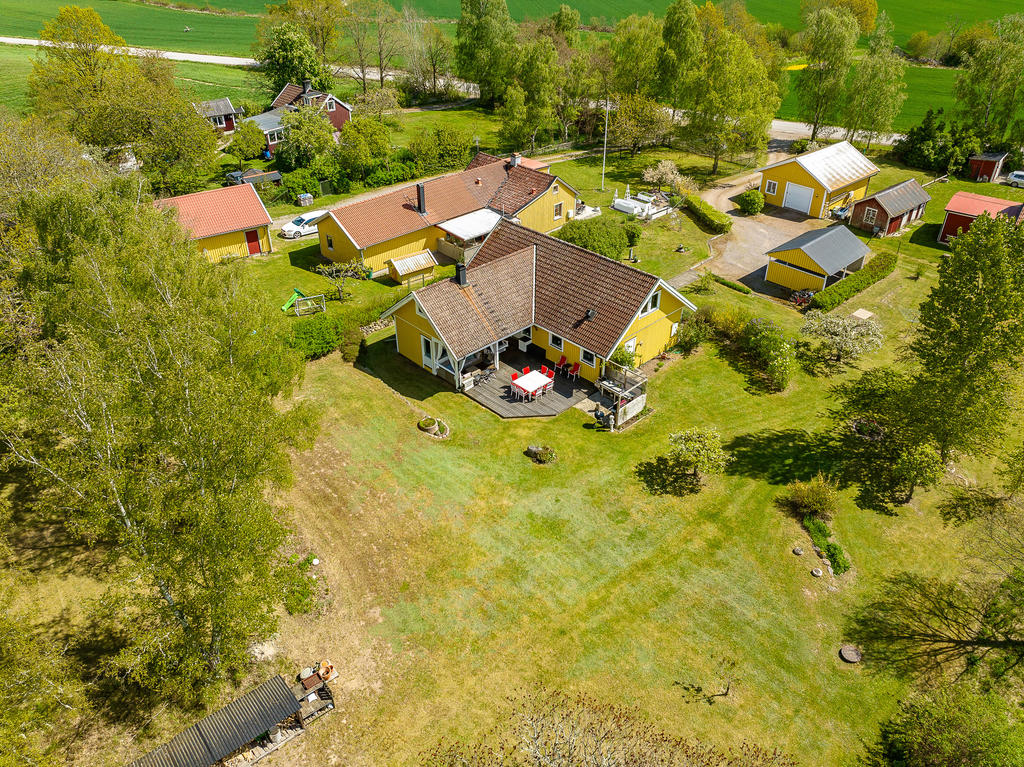 Mysig landsbygd om totalt 5 grannar