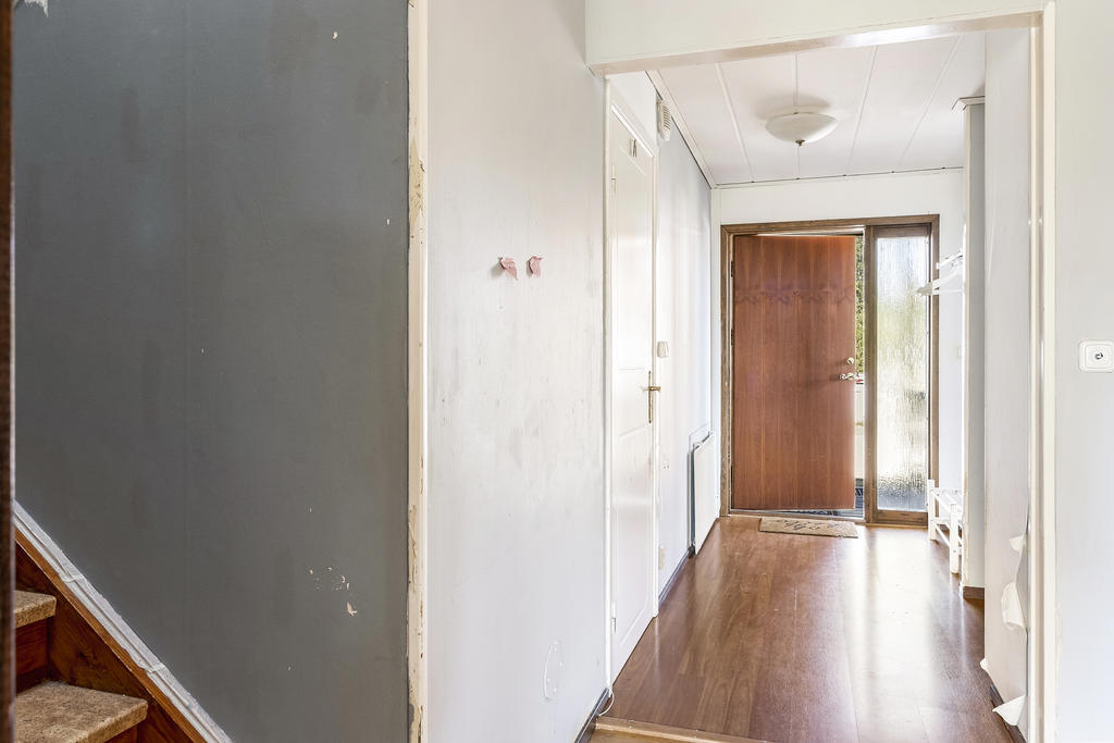 Hall mot entrén