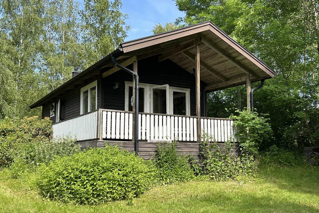 Altan under tak på gästhus