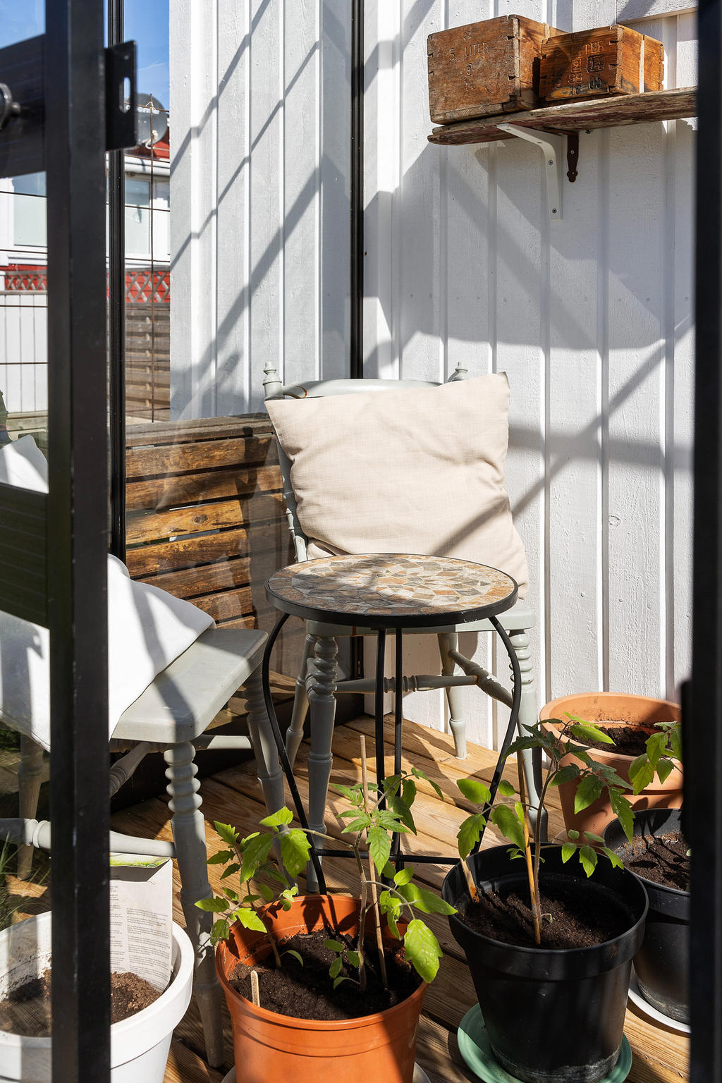 Här kan du odla och driva upp plantorna i perfekt västerläge