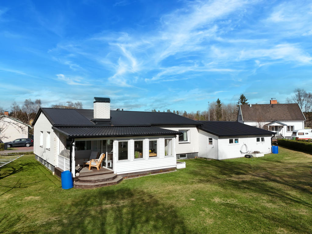 Altanoch fasad i söder.