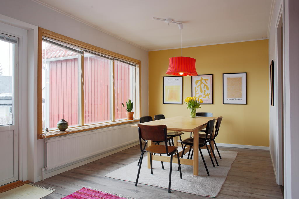 Gott om plats för ett större matbord