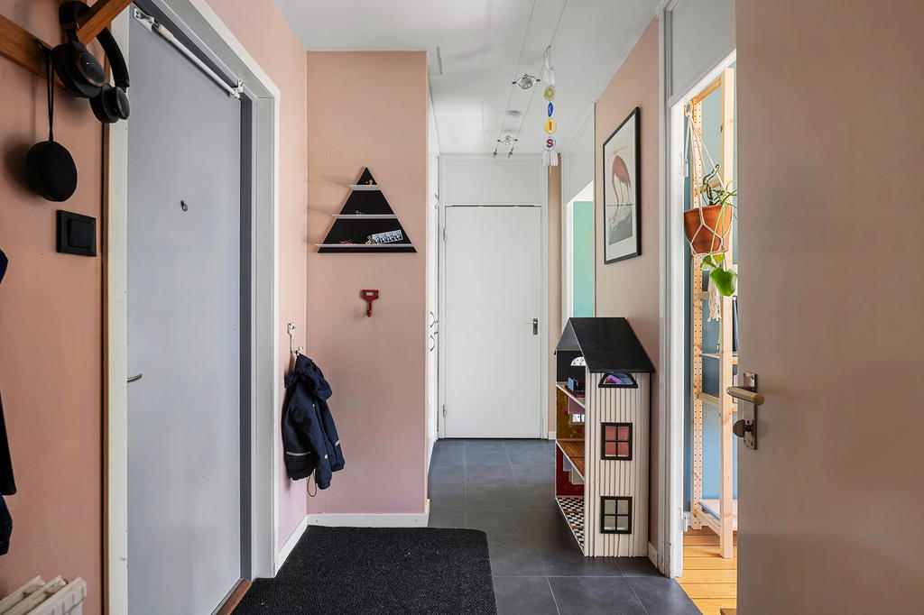 Hall