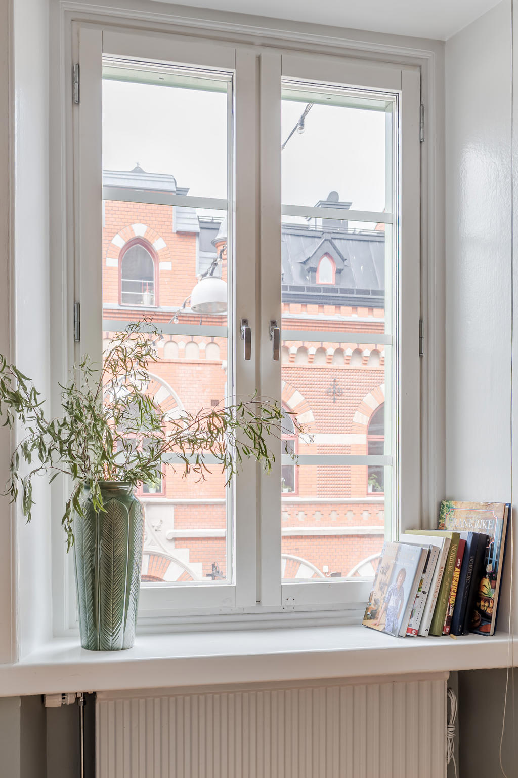 Djupa, fina fönsterbrädor 