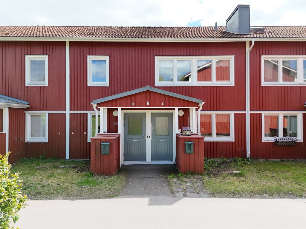 Här har du egen ingång med radhus känsla! 