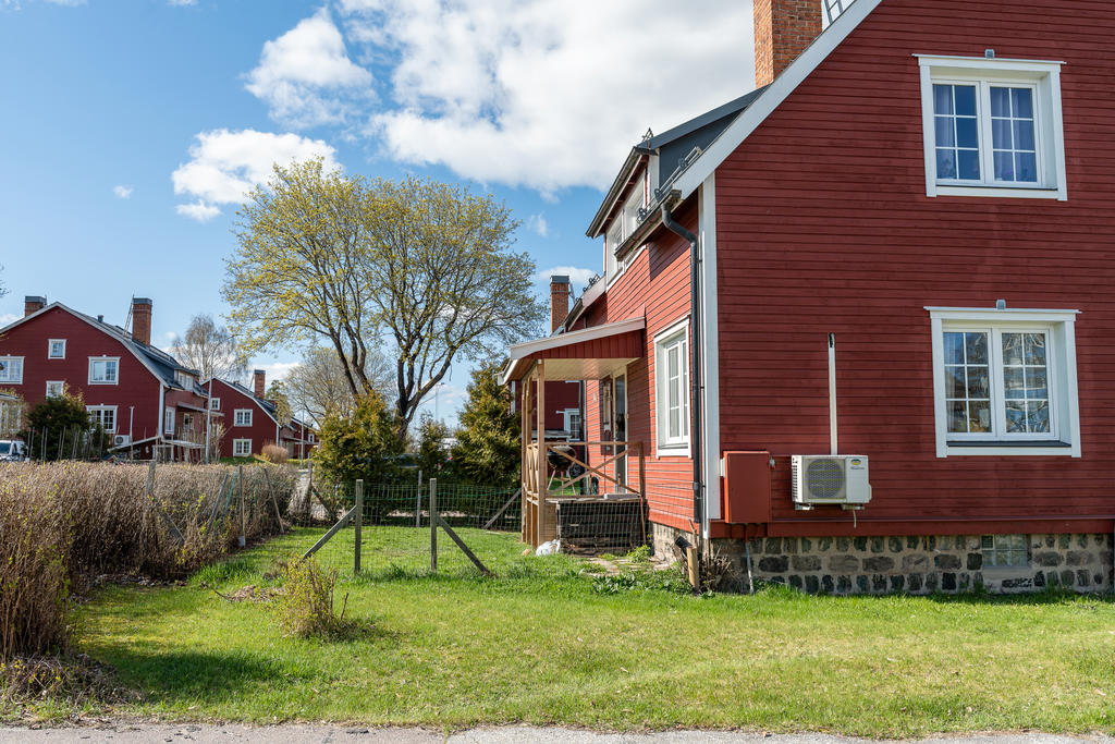 Huset/trädgård